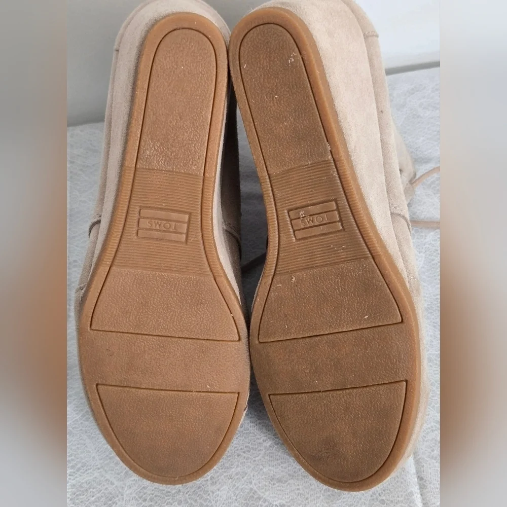 Toms Original One For One Suede Ankle Boots 10 Oatmeal